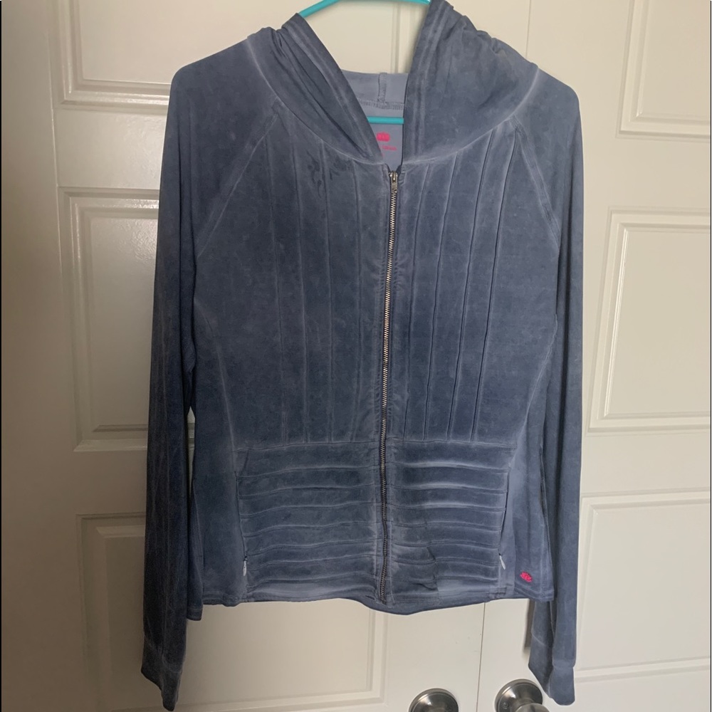 Zip up